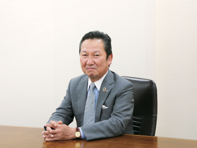 代表取締役社長 廣地　厚