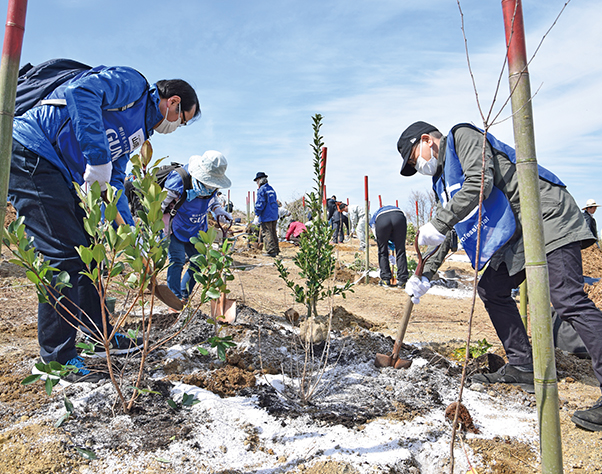 「共生の森 植樹祭」を支援